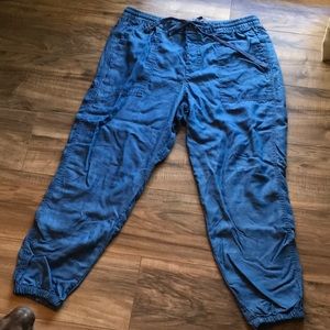 Gap joggers
